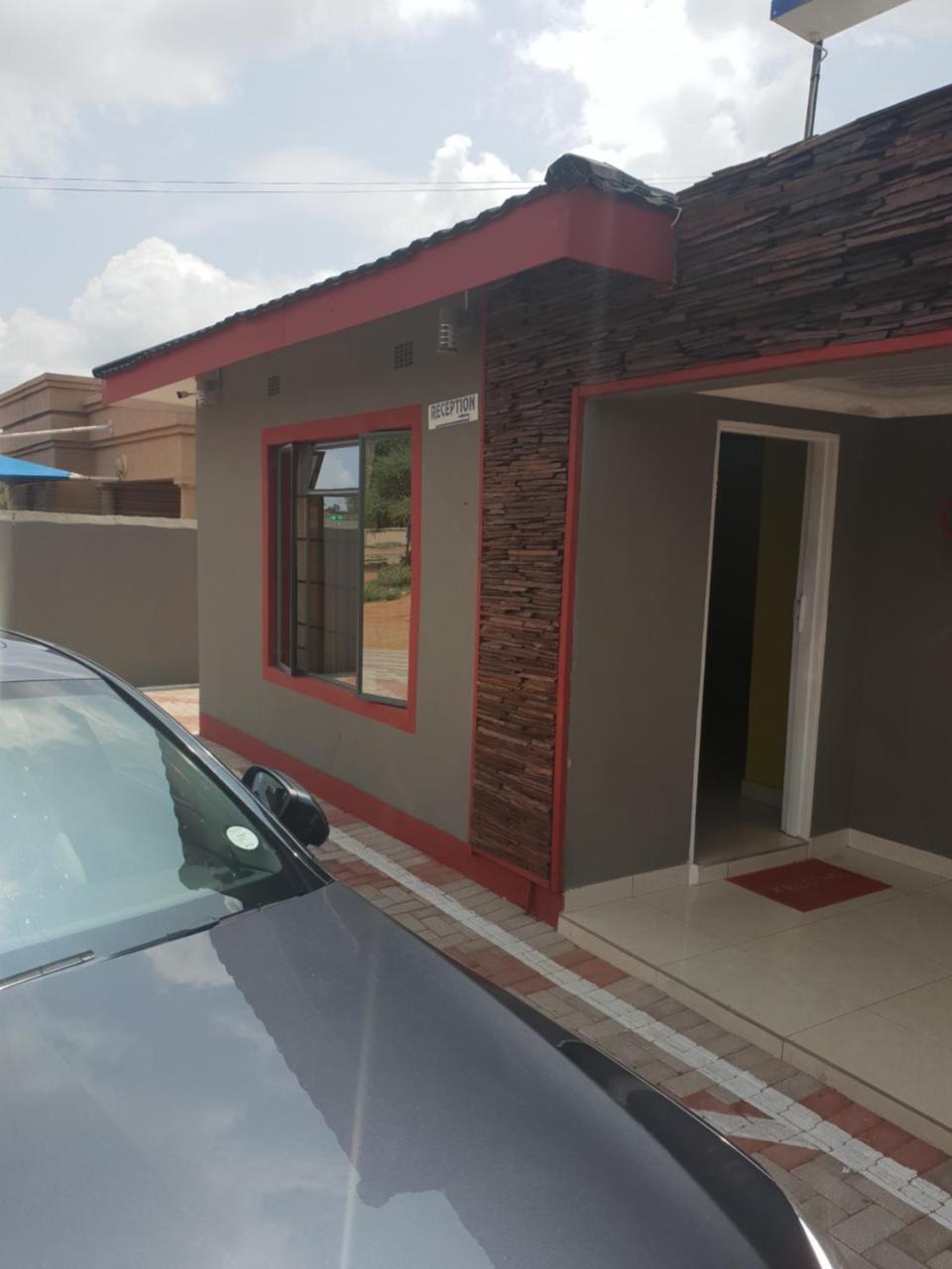 Mathlyn Guesthouse Gaborone Exterior photo